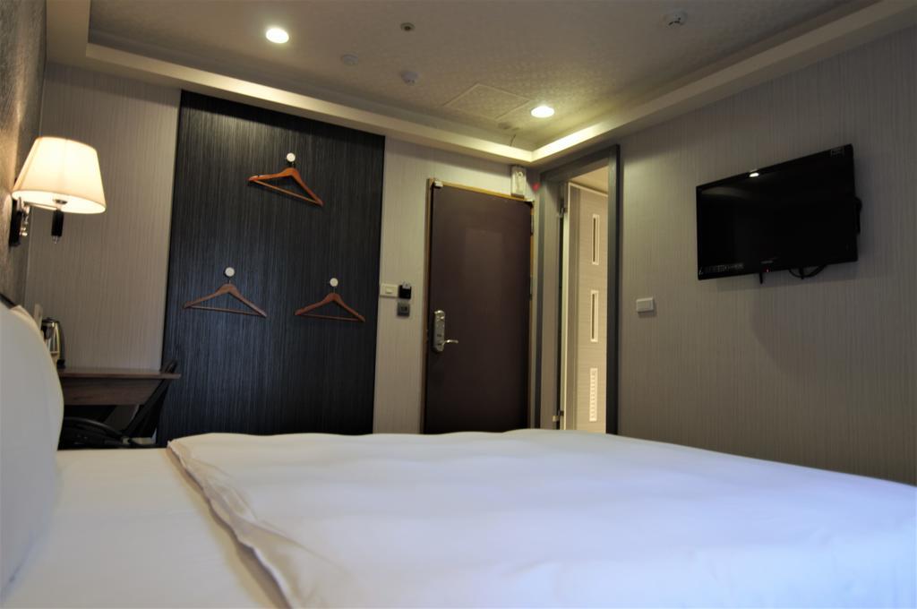 泊居旅店 Oursinn Hotel Tchaj-pej Exteriér fotografie