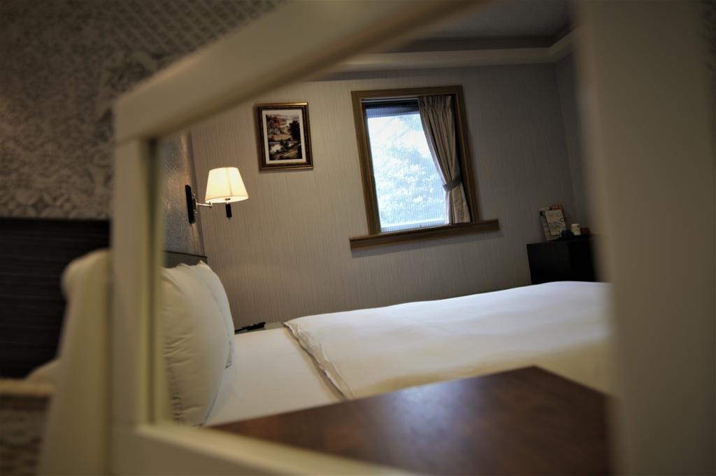 泊居旅店 Oursinn Hotel Tchaj-pej Exteriér fotografie